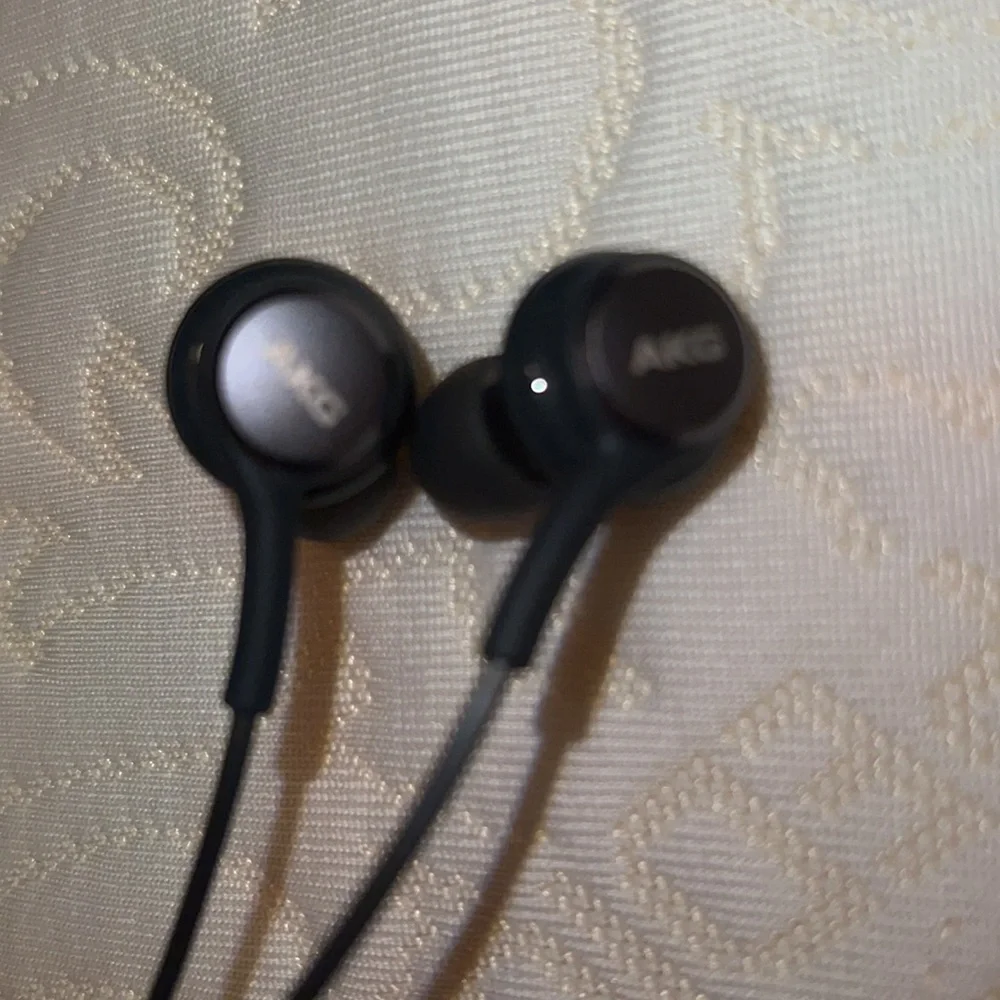 Samsung AKG Gray Earbud Headphones